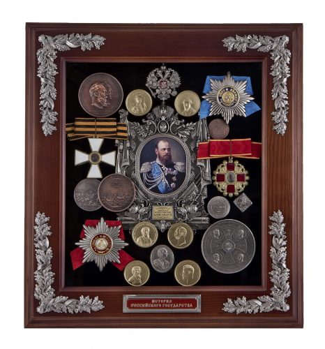 Ключница "Александр III" средн. 44х40х10 см. Ключница "Александр III" средн. 44х40х10 см.